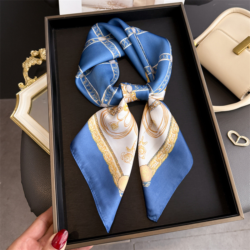 ブルークラシックチェーンプリントスクエアシルクスカーフ女性カ - Silk Scarf Square のレビューと価格